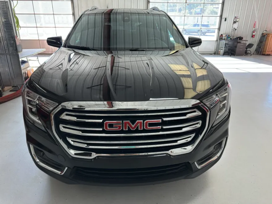 2024 Gmc Terrain SLT photo 1