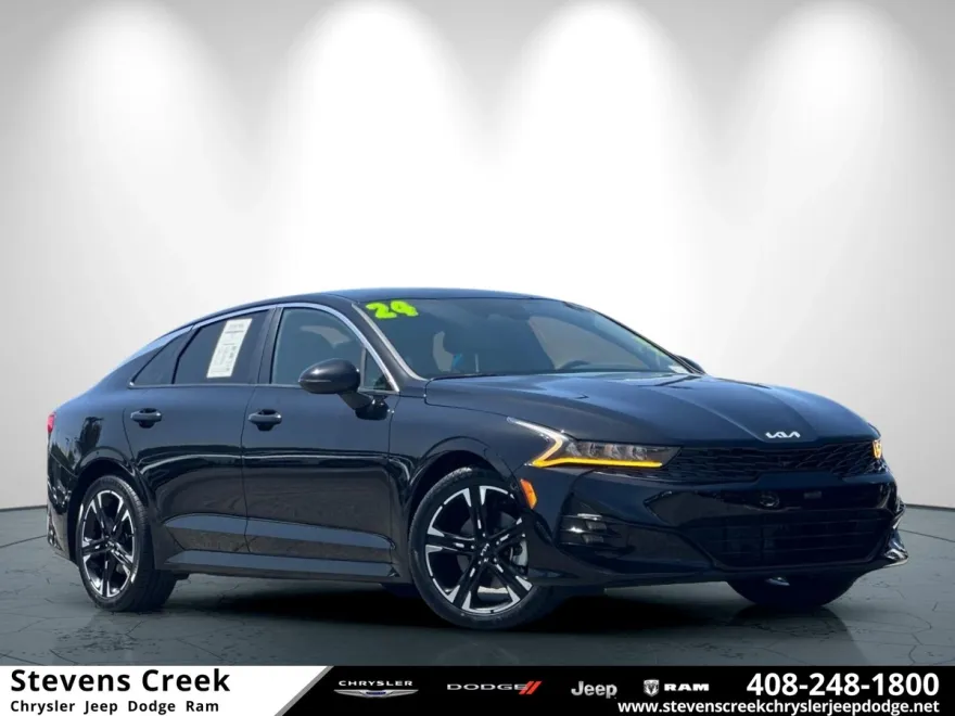 2024 Kia K5 GT-Line photo 1