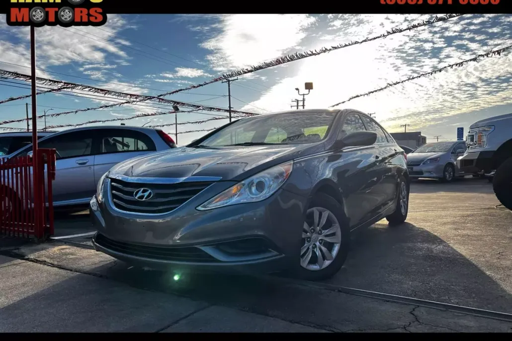 2013 Hyundai Sonata GLS photo 1
