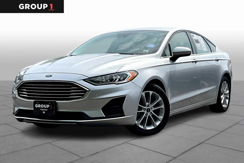 2019 Ford Fusion SE photo 1