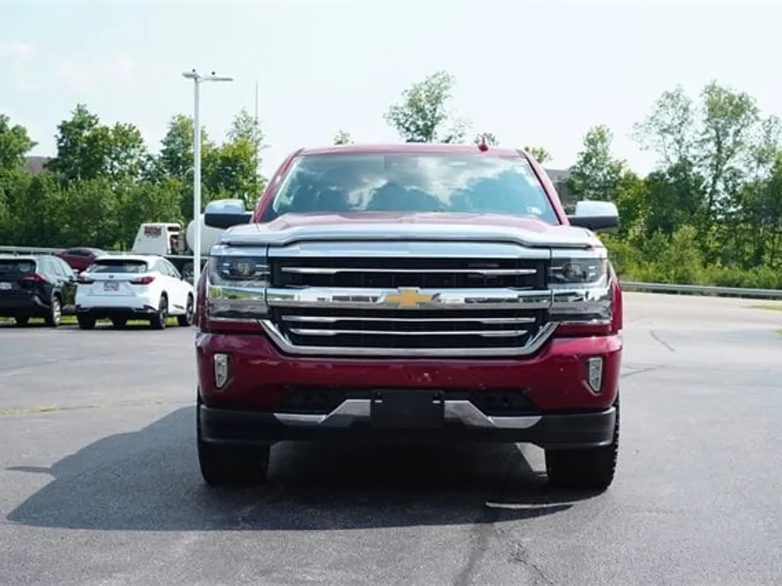 2018 Chevrolet Silverado 1500 High Country photo 1