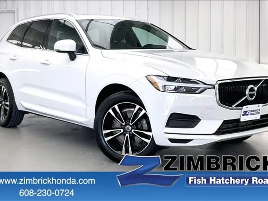 2018 Volvo XC60 T6 Momentum photo 1