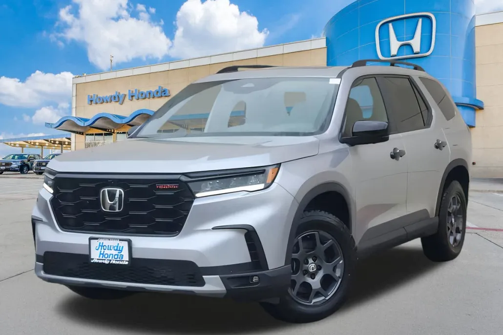 2025 Honda Pilot TrailSport photo 1