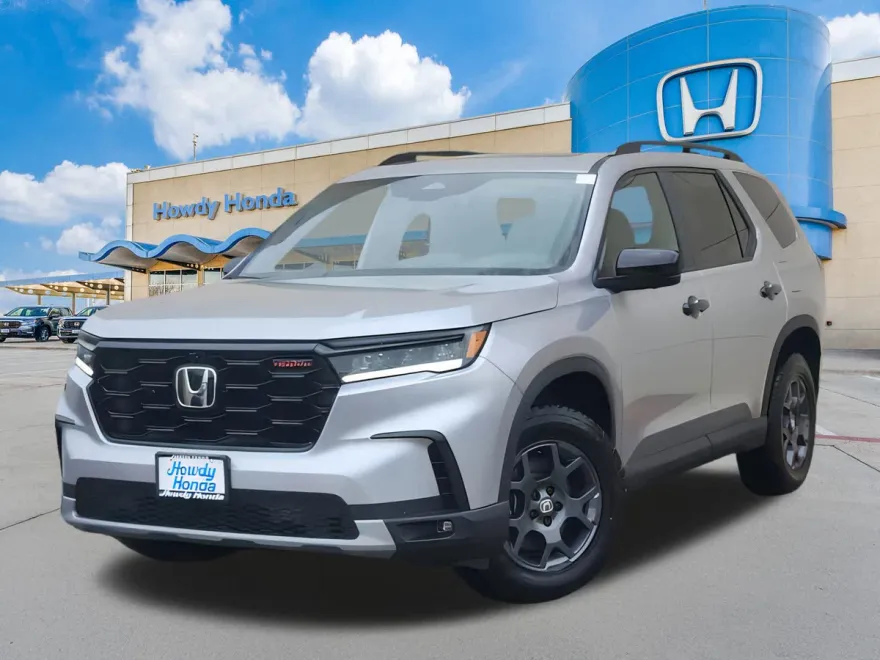 2025 Honda Pilot TrailSport photo 1