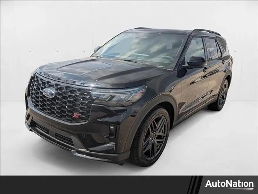 2025 Ford Explorer ST photo 1