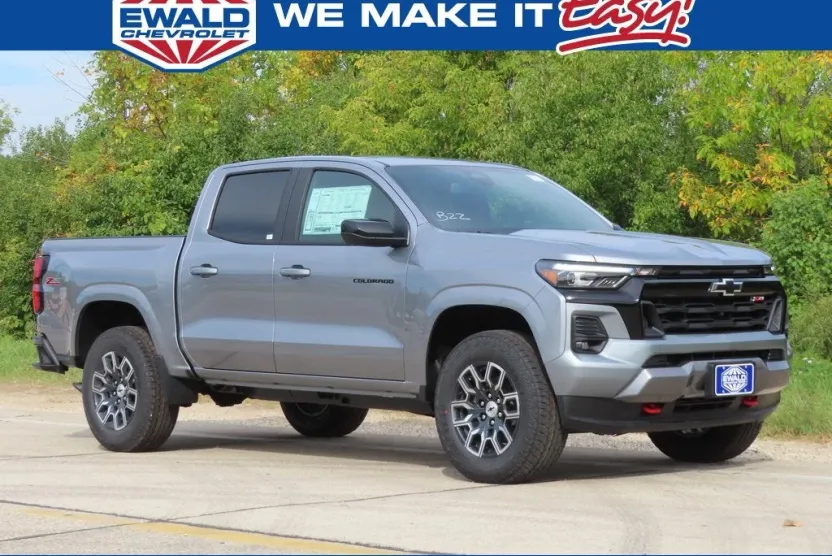 2026 Chevrolet Colorado Z71 photo 1