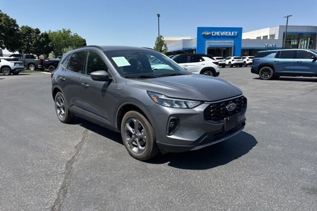 2025 Ford Escape ST-Line Select photo 1