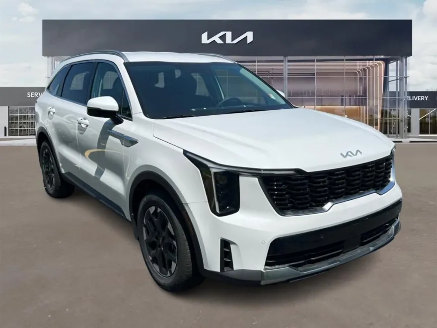 2025 Kia Sorento S photo 1