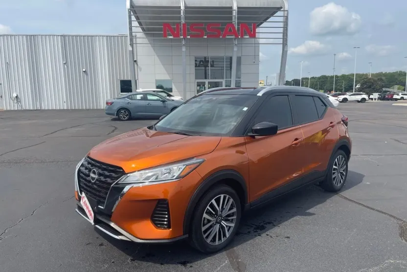 2024 Nissan Kicks SV photo 1