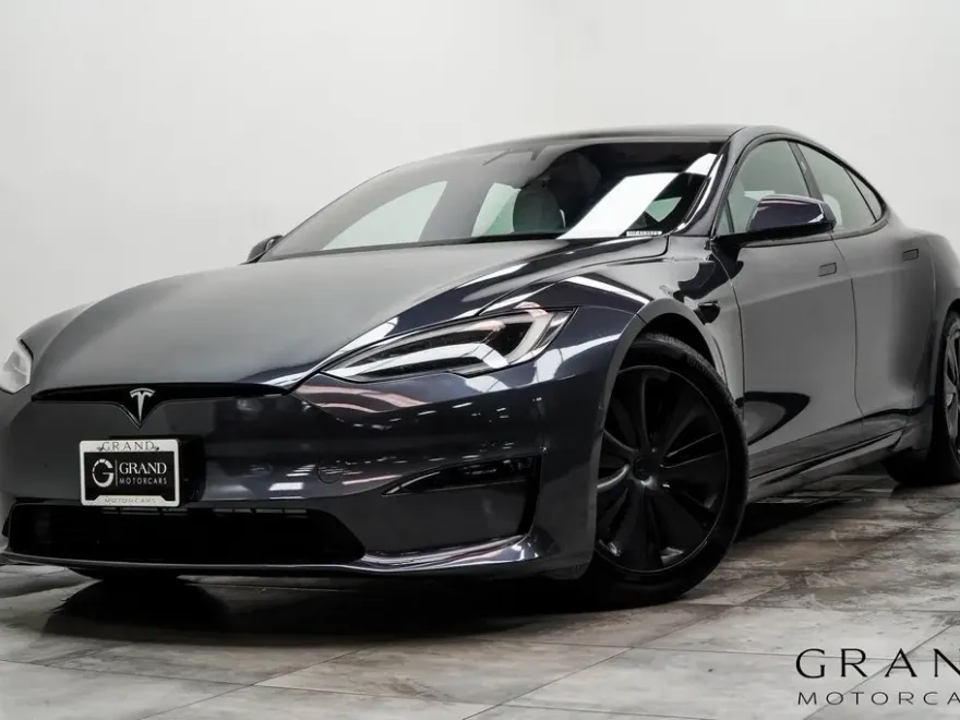2021 Tesla Model S Plaid AWD photo 1