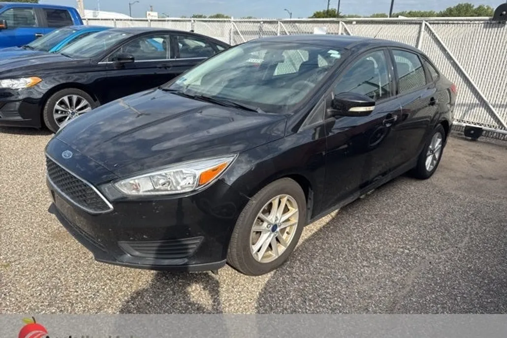 2015 Ford Focus SE photo 1