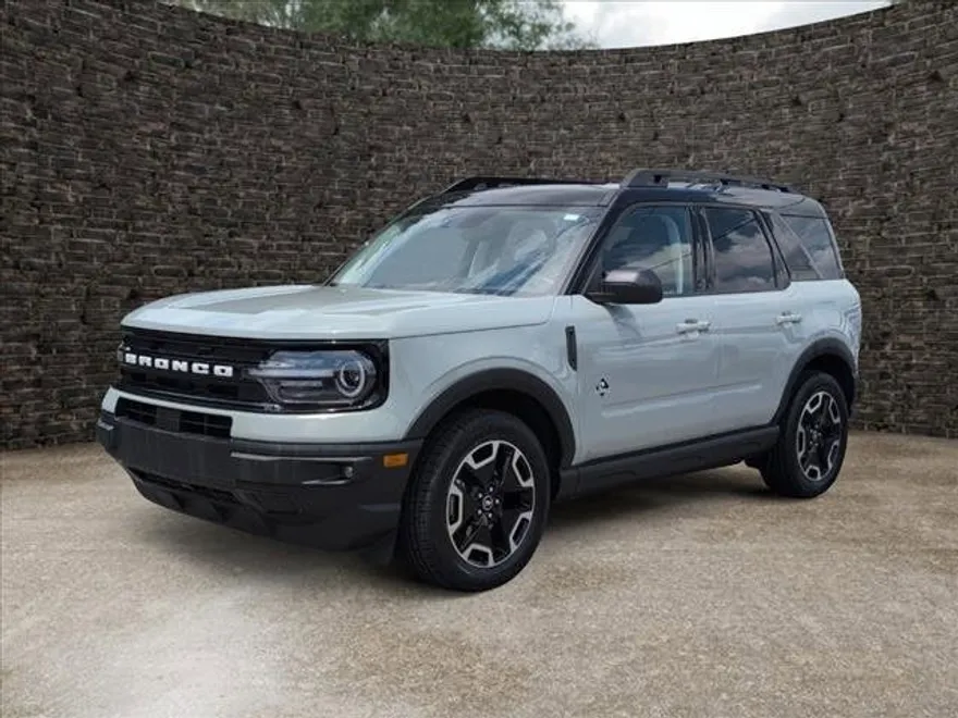 2022 Ford Bronco Sport Outer Banks photo 1