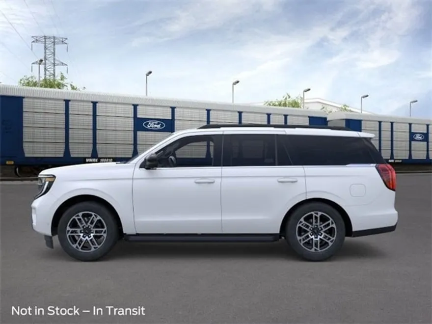 2025 Ford Expedition photo 1