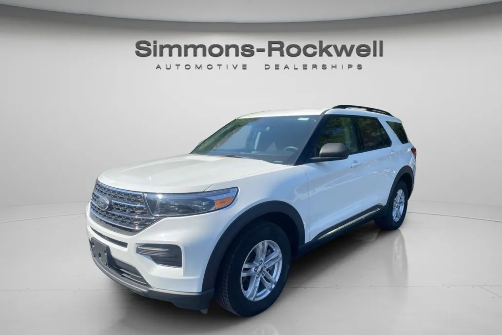 2022 Ford Explorer XLT photo 1