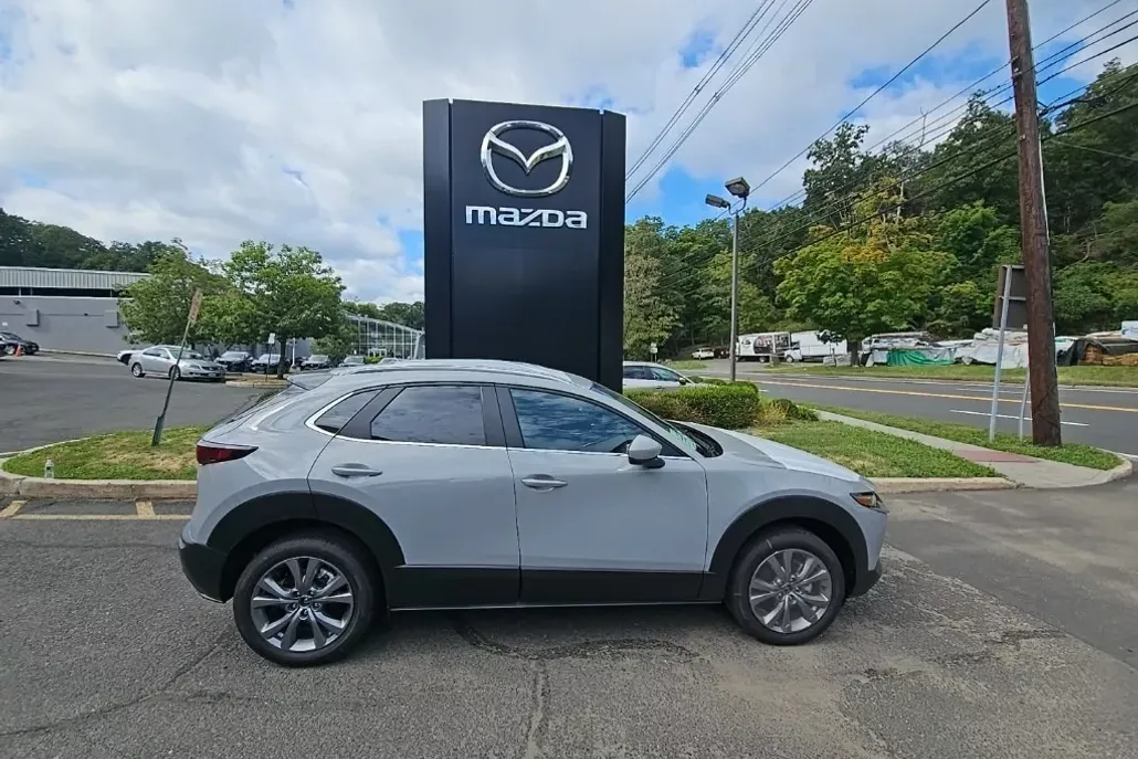 2025 Mazda CX-30 2.5 S Preferred photo 1