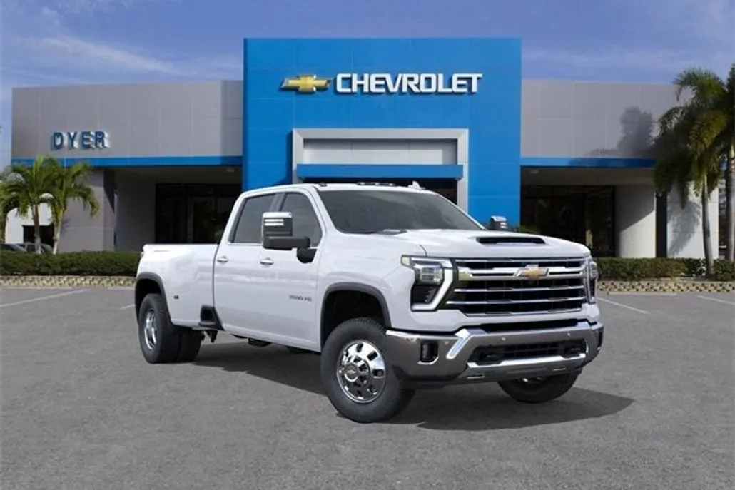 2026 Chevrolet Silverado 3500HD LTZ photo 1