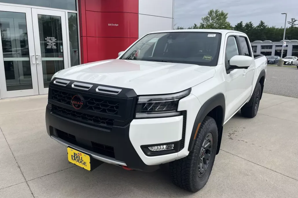 2025 Nissan Frontier PRO-4X photo 1