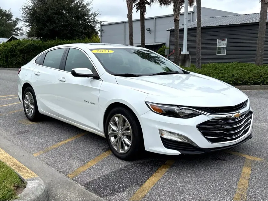 2021 Chevrolet Malibu 1LT photo 1