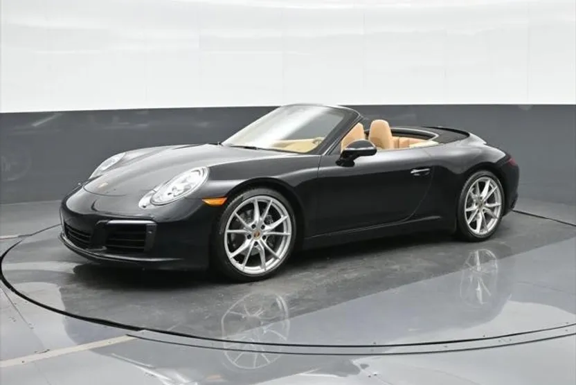 2017 Porsche 911 Cabriolet photo 1