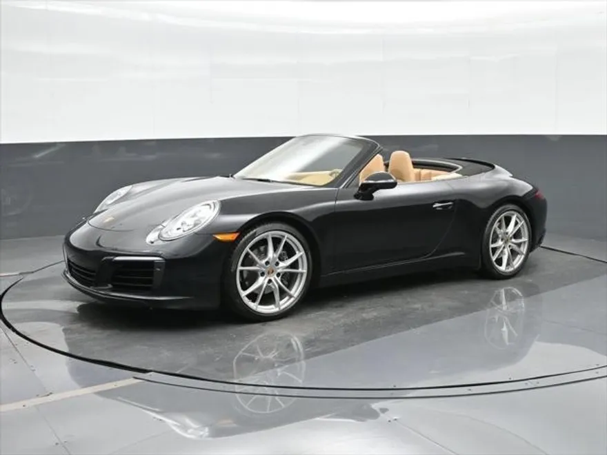 2017 Porsche 911 Cabriolet photo 1