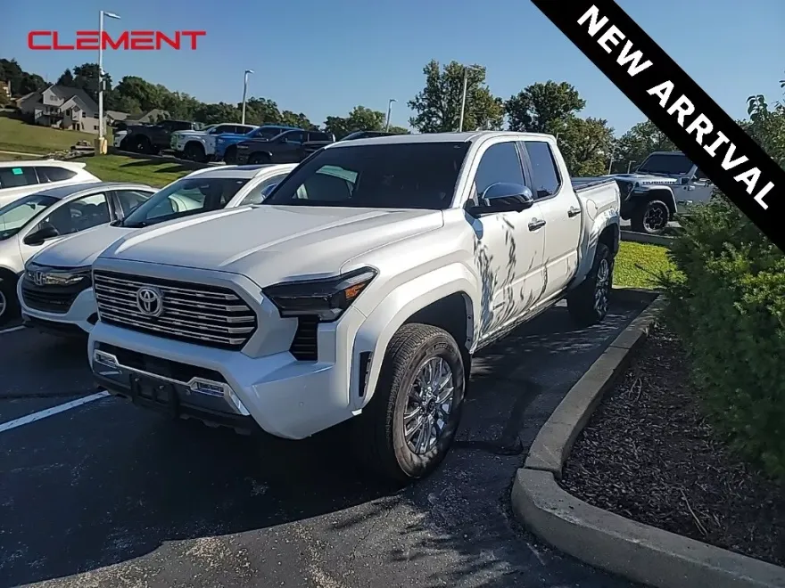 2025 Toyota Tacoma Limited photo 1