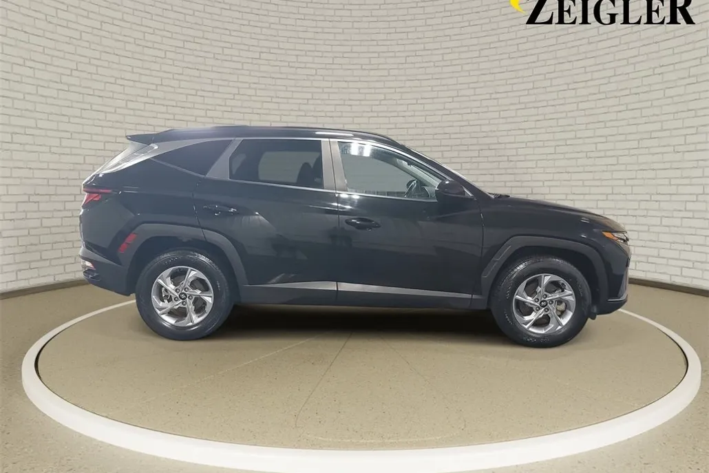 2024 Hyundai Tucson SEL photo 1
