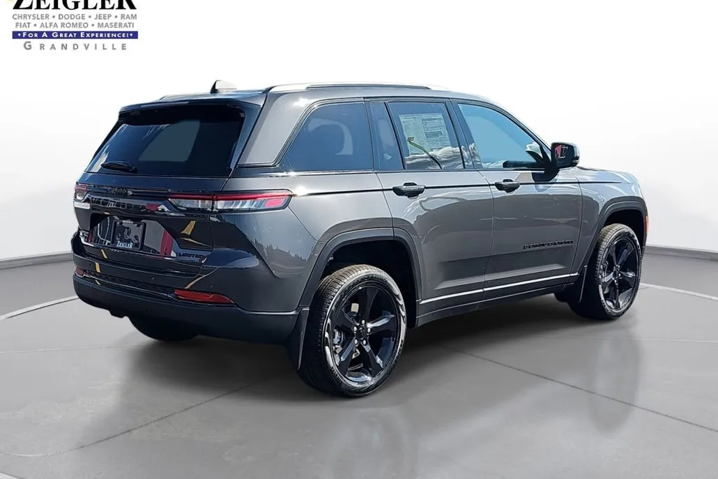 2025 Jeep Grand Cherokee Limited photo 1