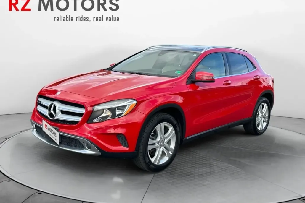 2016 Mercedes Benz GLA 250 4MATIC photo 1