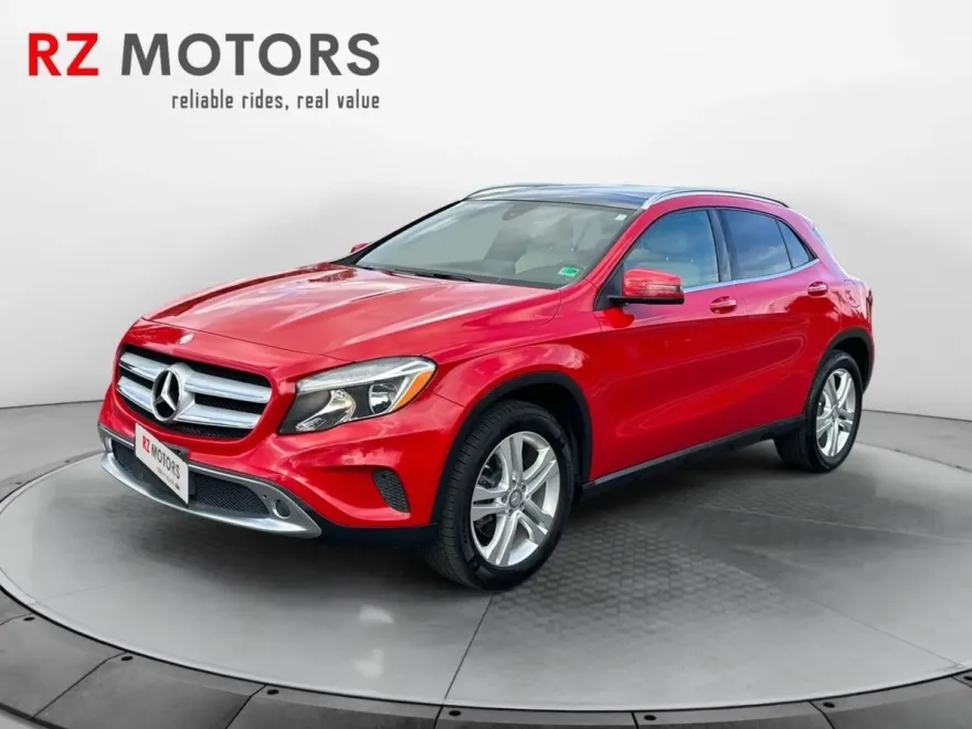 2016 Mercedes Benz GLA 250 4MATIC photo 1