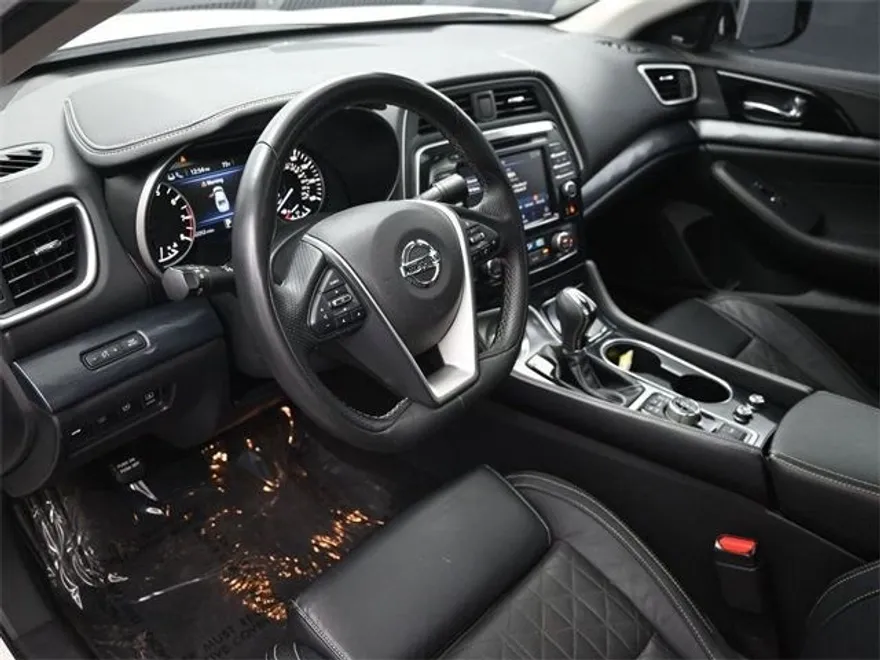 2021 Nissan Maxima Platinum photo 1