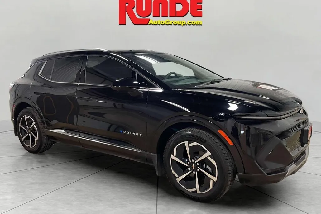 2024 Chevrolet Equinox 1LT photo 1