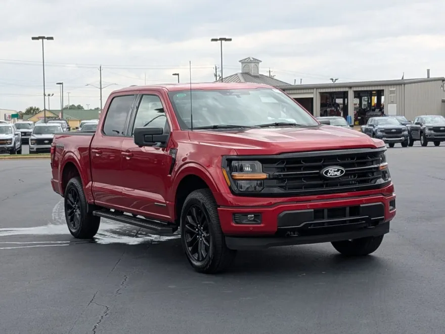 2025 Ford F-150 XLT photo 1