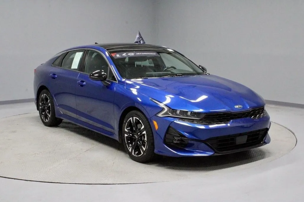2021 Kia K5 GT-Line photo 1