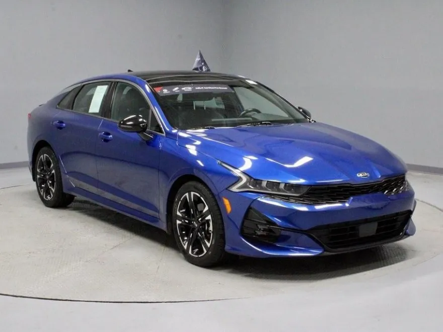 2021 Kia K5 GT-Line photo 1