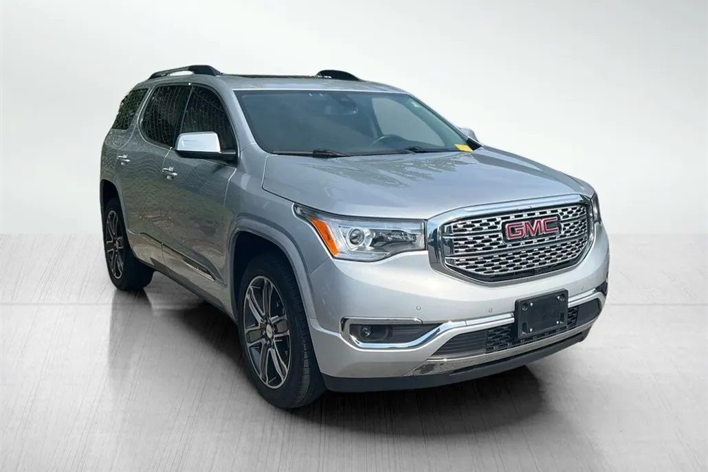 2019 Gmc Acadia Denali photo 1