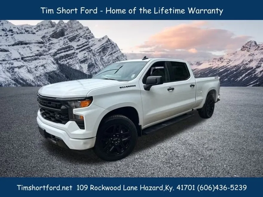 2022 Chevrolet Silverado 1500 Custom photo 1