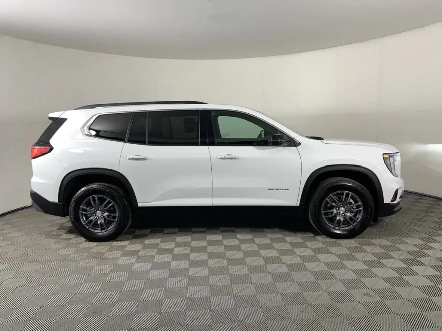 2025 Gmc Acadia Elevation photo 1