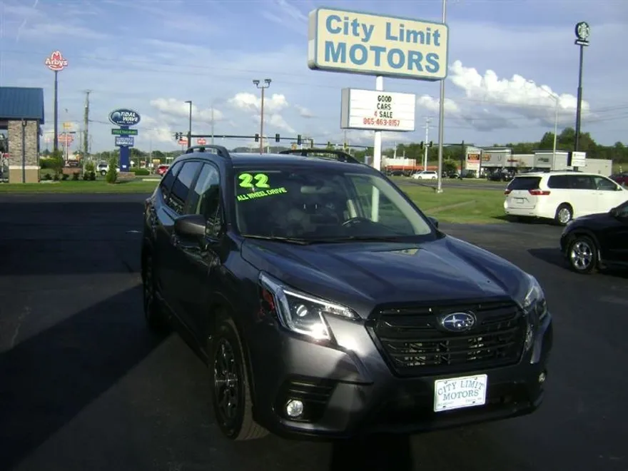 2022 Subaru Forester Premium photo 1