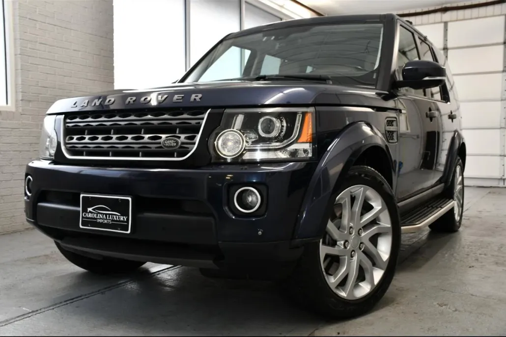 2016 Land Rover LR4 HSE photo 1