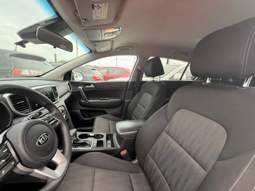 2021 Kia Sportage LX photo 1