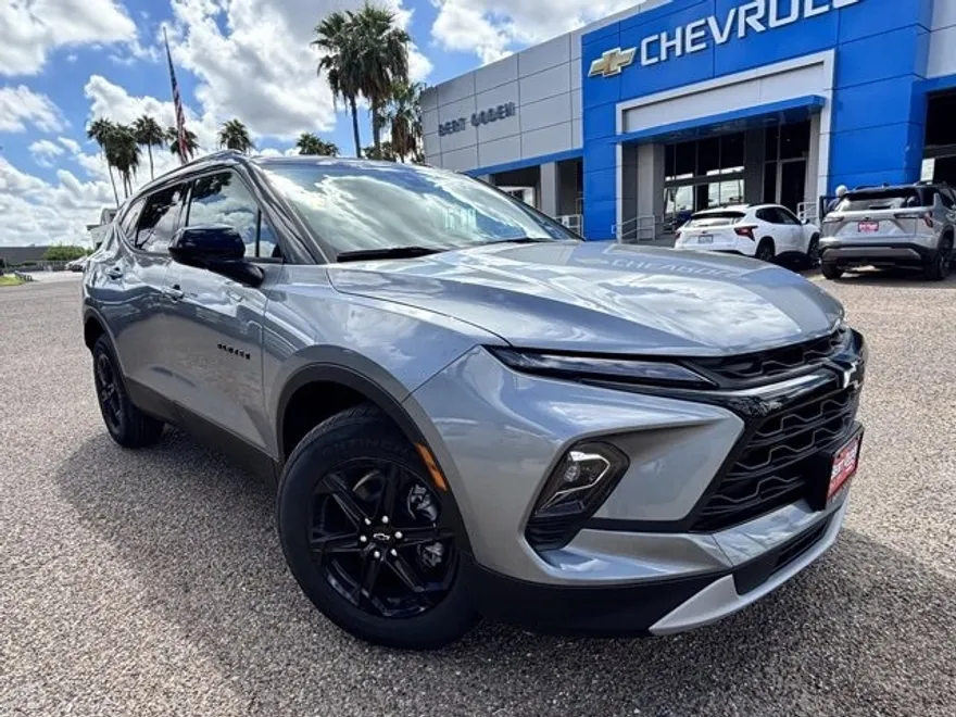 2025 Chevrolet Blazer 2LT photo 1