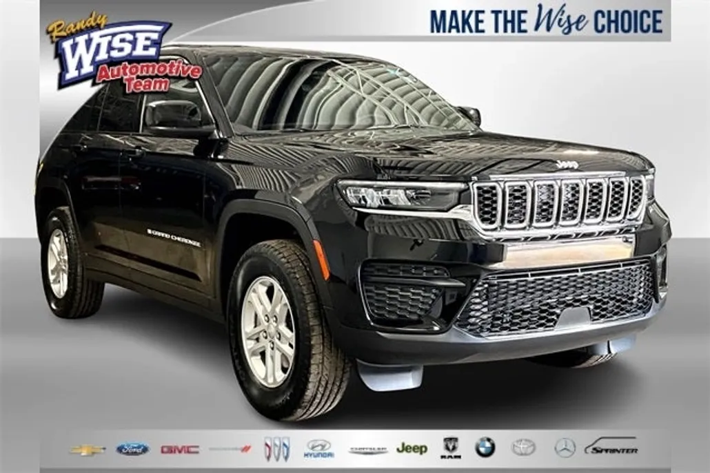 2025 Jeep Grand Cherokee Laredo photo 1