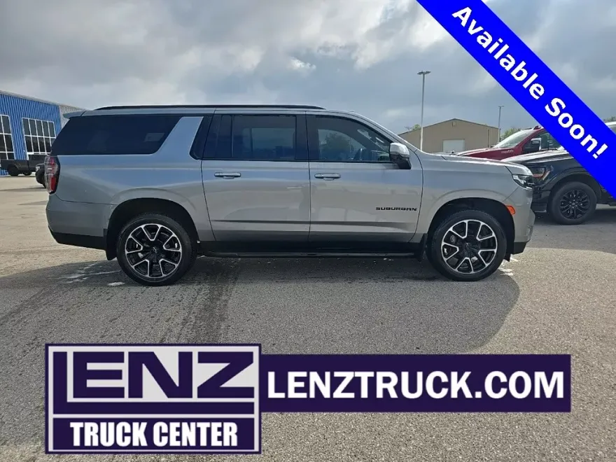2024 Chevrolet Suburban RST photo 1