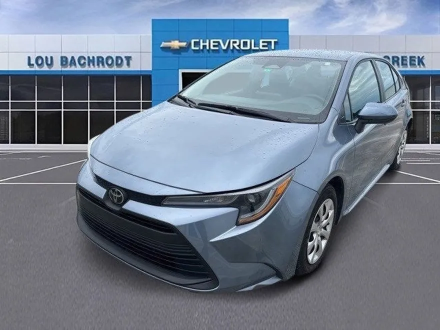 2024 Toyota Corolla LE photo 1