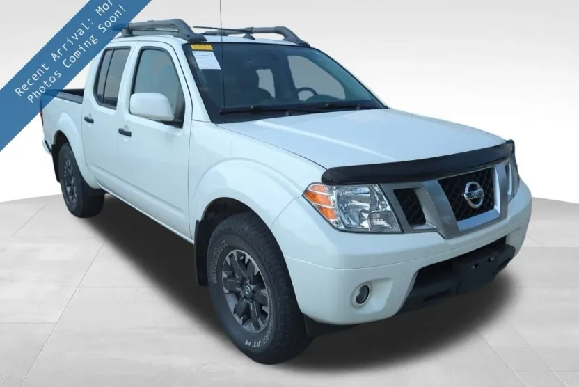 2020 Nissan Frontier PRO-4X Crew Cab photo 1