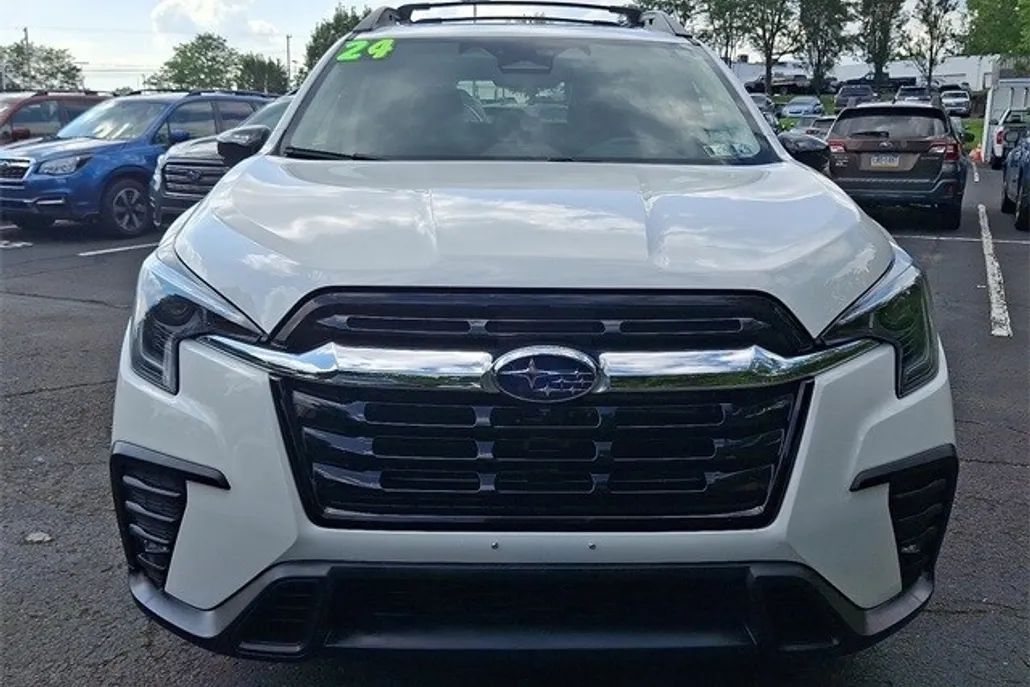 2024 Subaru Ascent Limited photo 1