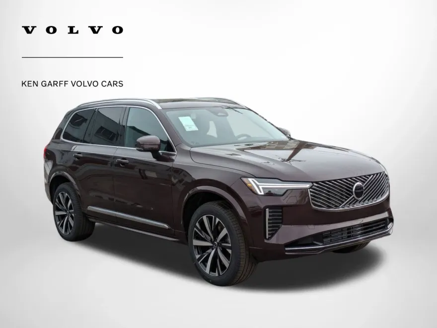 2025 Volvo XC90 Core photo 1