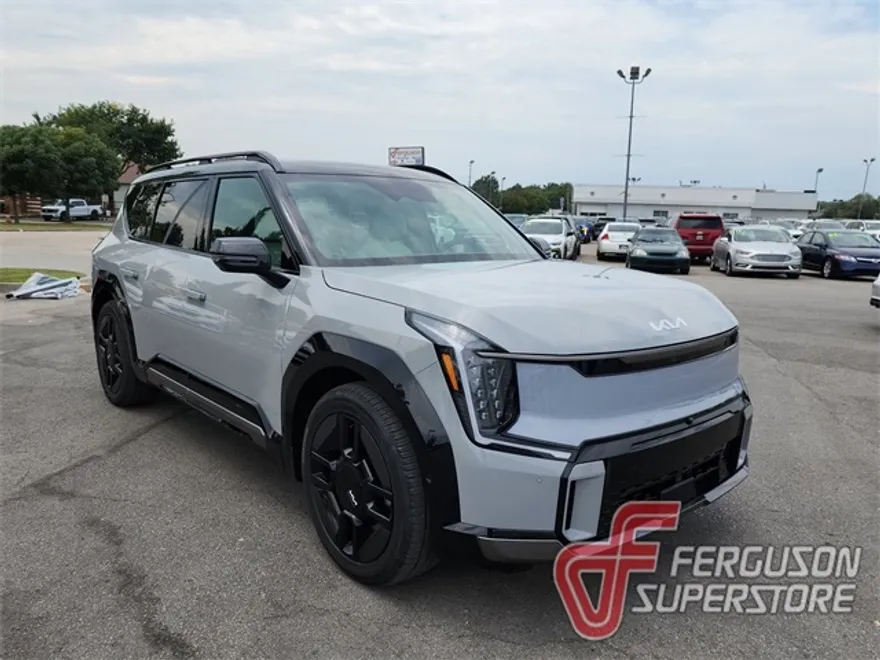 2026 Kia EV9 GT-Line photo 1