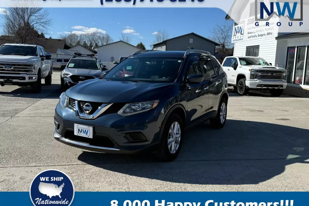 2016 Nissan Rogue SV photo 1