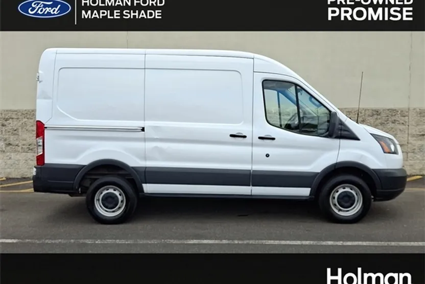 2017 Ford Transit photo 1